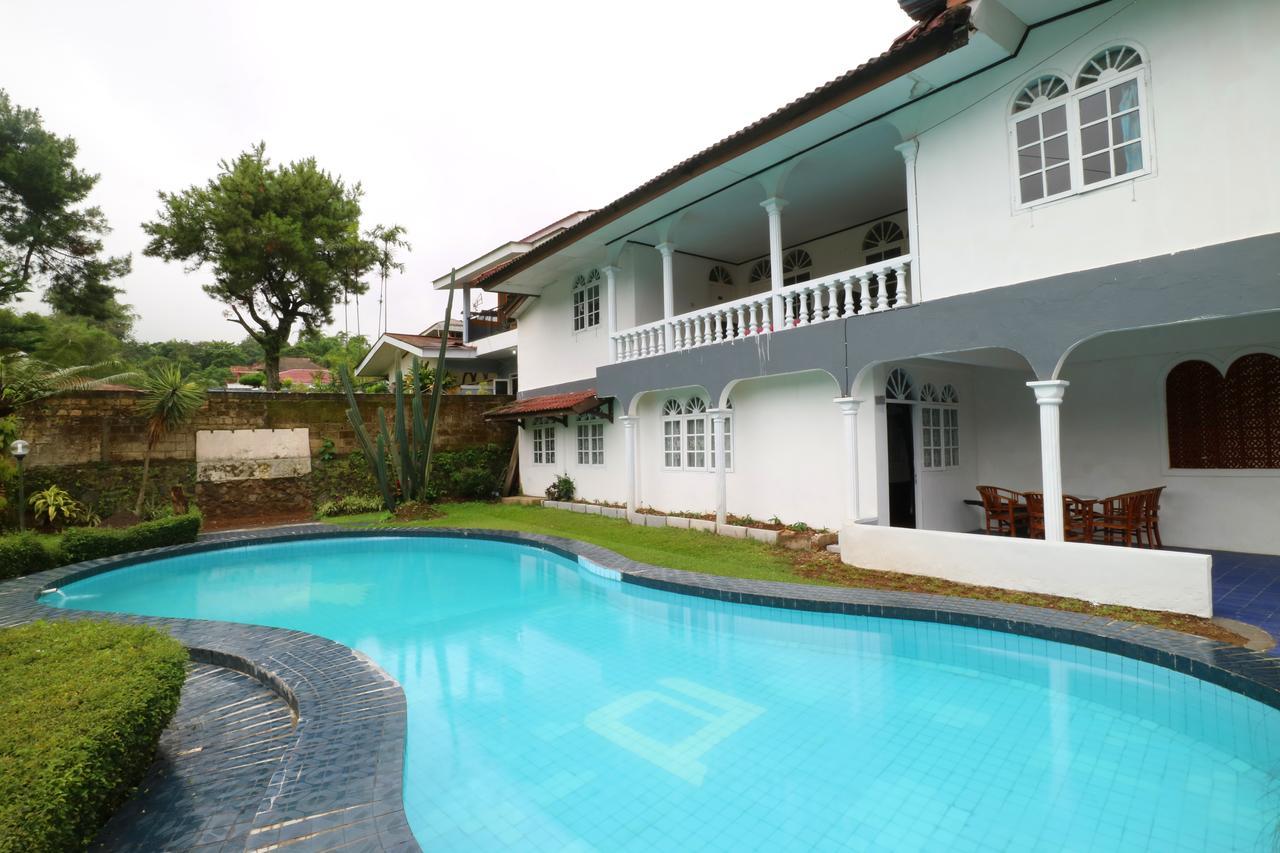 Villa Madani Paragajen Exterior photo