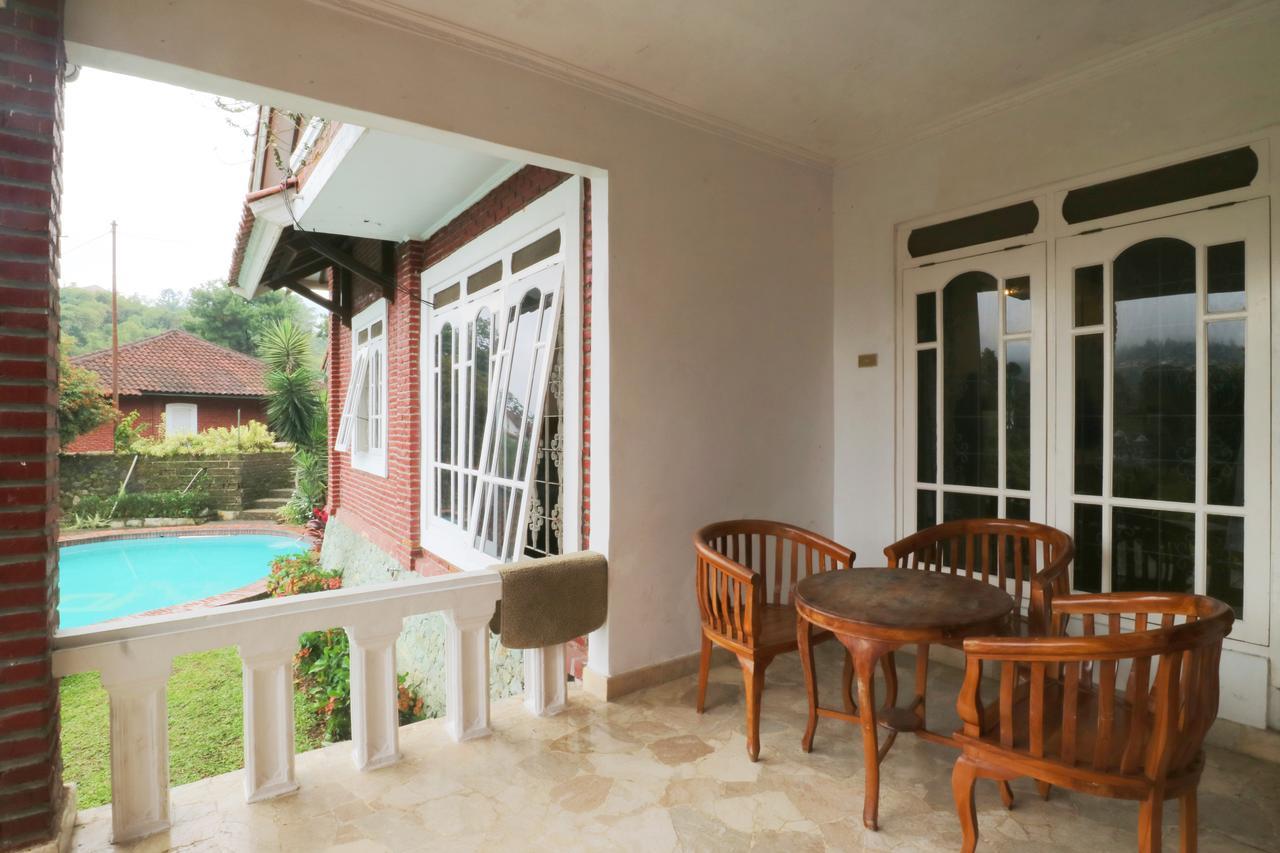 Villa Madani Paragajen Exterior photo